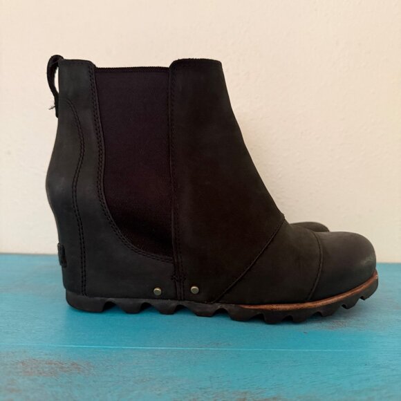 SOREL Joan Rhapsody Wedge Black Nubuck Snow Booties Sz 8 - Picture 1 of 9